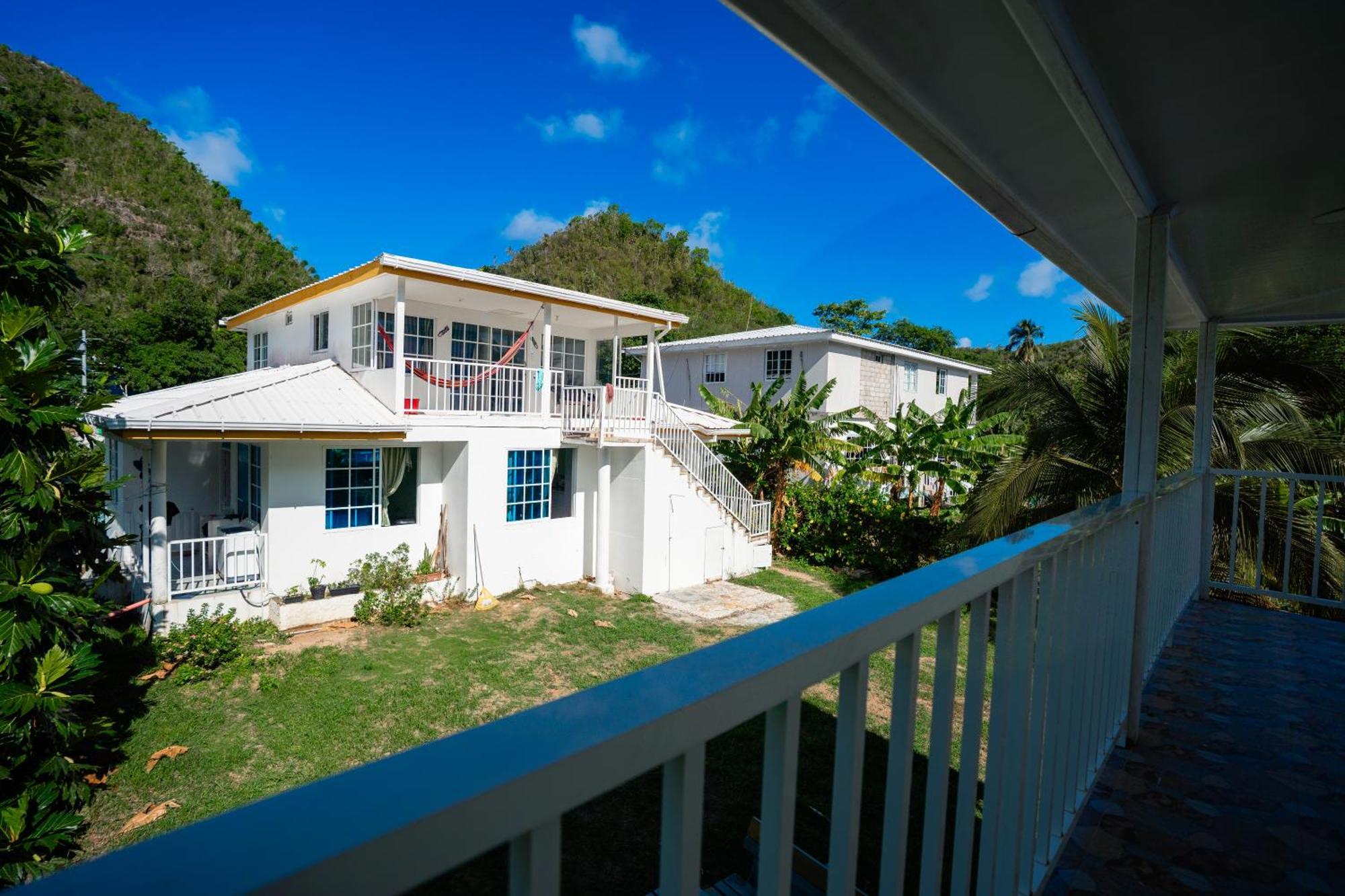 Posada Mango Tree South West Bay Exterior photo